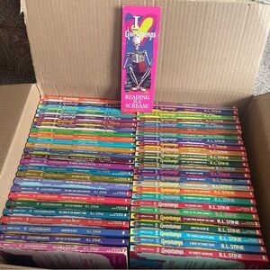 Scholastic Goosebumps Paperback Collection with Bright Pink Bookmark